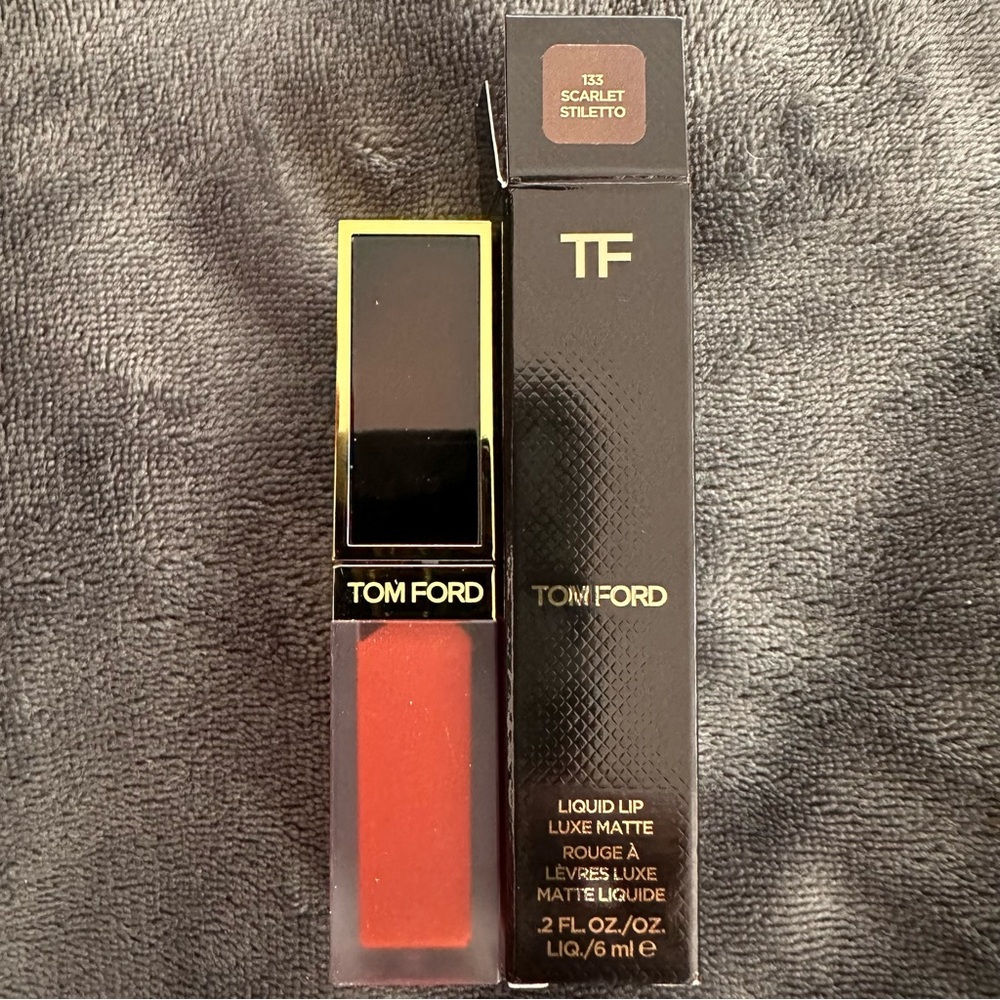 Tom Ford Beauty Liquid Lip Luxe Matte Lipstick - Scarlet Stiletto BNIB